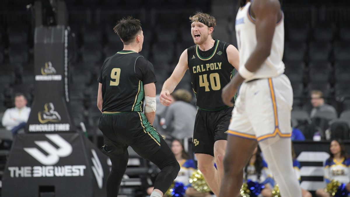 Parking Cal Poly Mustangs at UC Riverside Highlanders Womens Basketball
