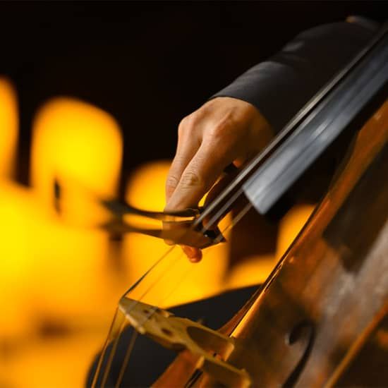 Candlelight : Chants de No\u00ebl par un ensemble \u00e0 cordes