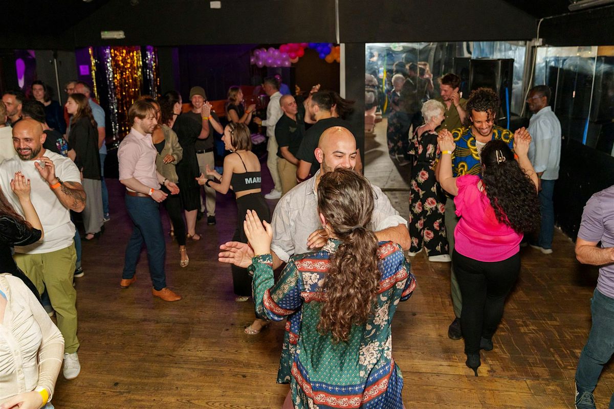 Chrismas Salsa and Bachata Dance Party in Leeds City Centre