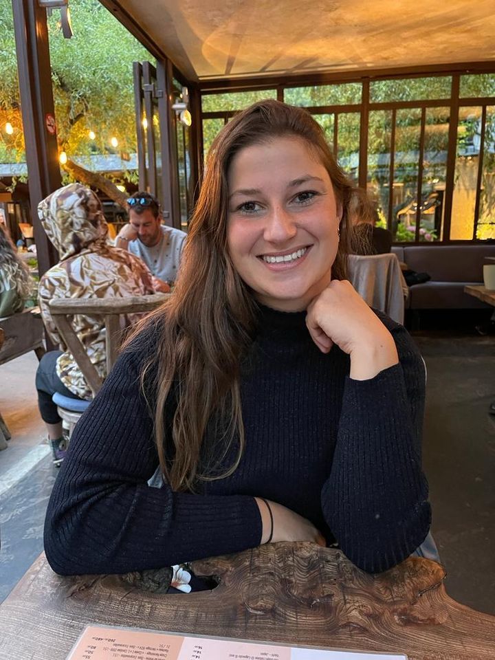 Salsa ladies' styling with Julie