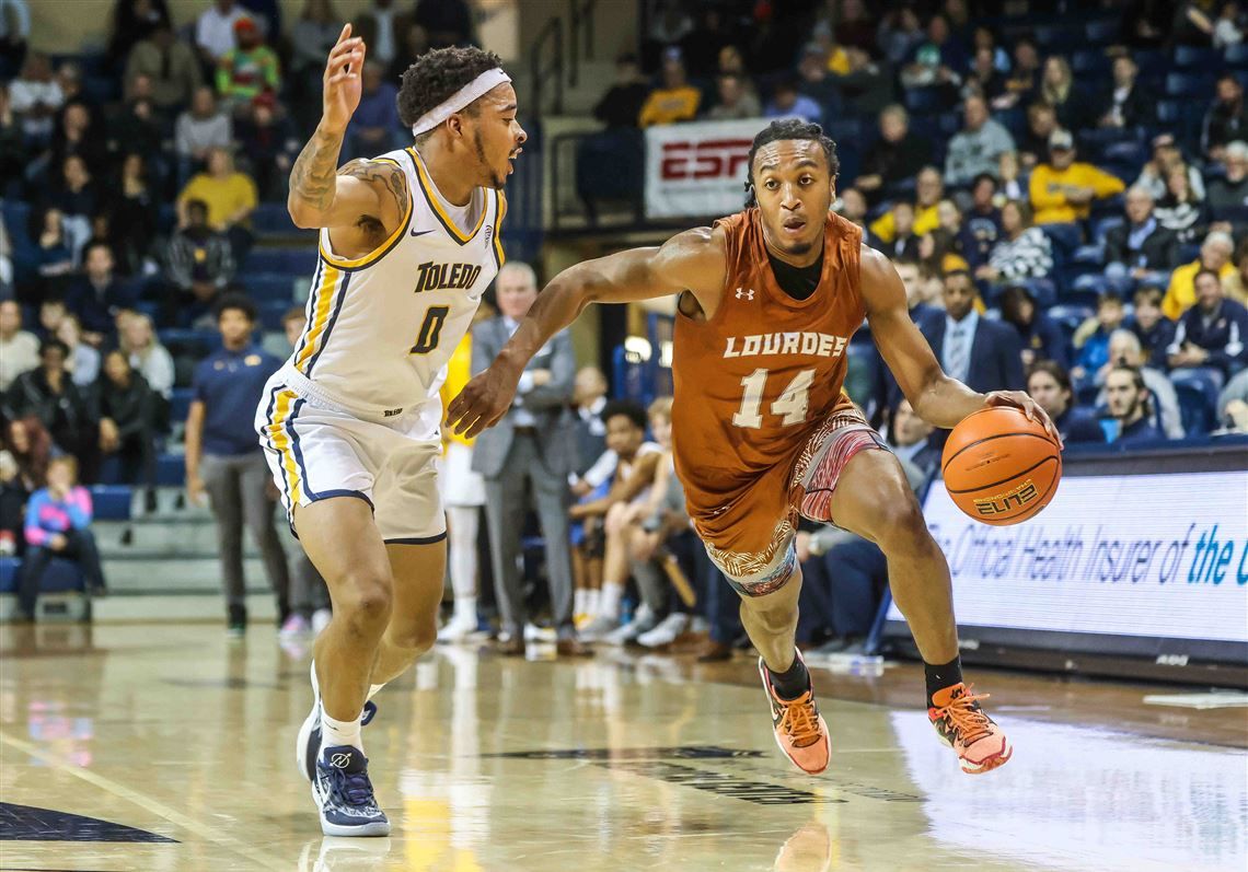 Lourdes Gray Wolves at Toledo Rockets Mens Basketball at Savage Arena