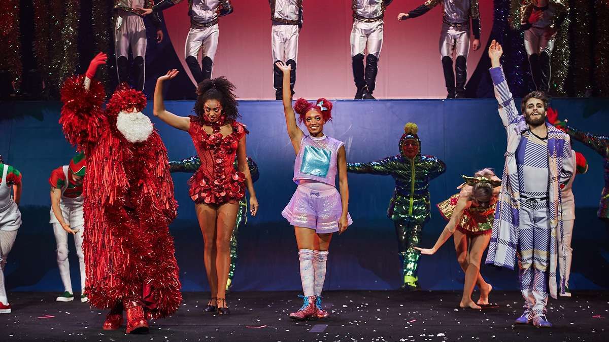 Cirque du Soleil: Twas The Night Before - Chicago