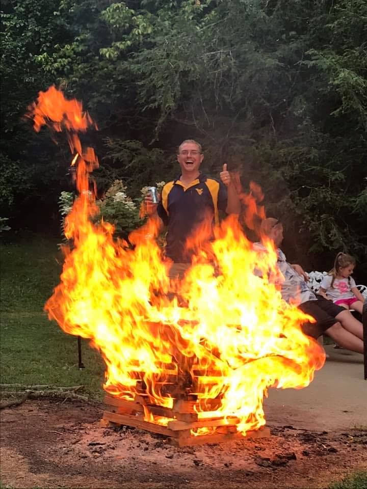 Mikes Bonfire Party 2022 964 Stewart St Morgantown WV 26505 3648 mikes-bonfire-party-2022-964-stewart-st-morgantown-wv-26505-3648