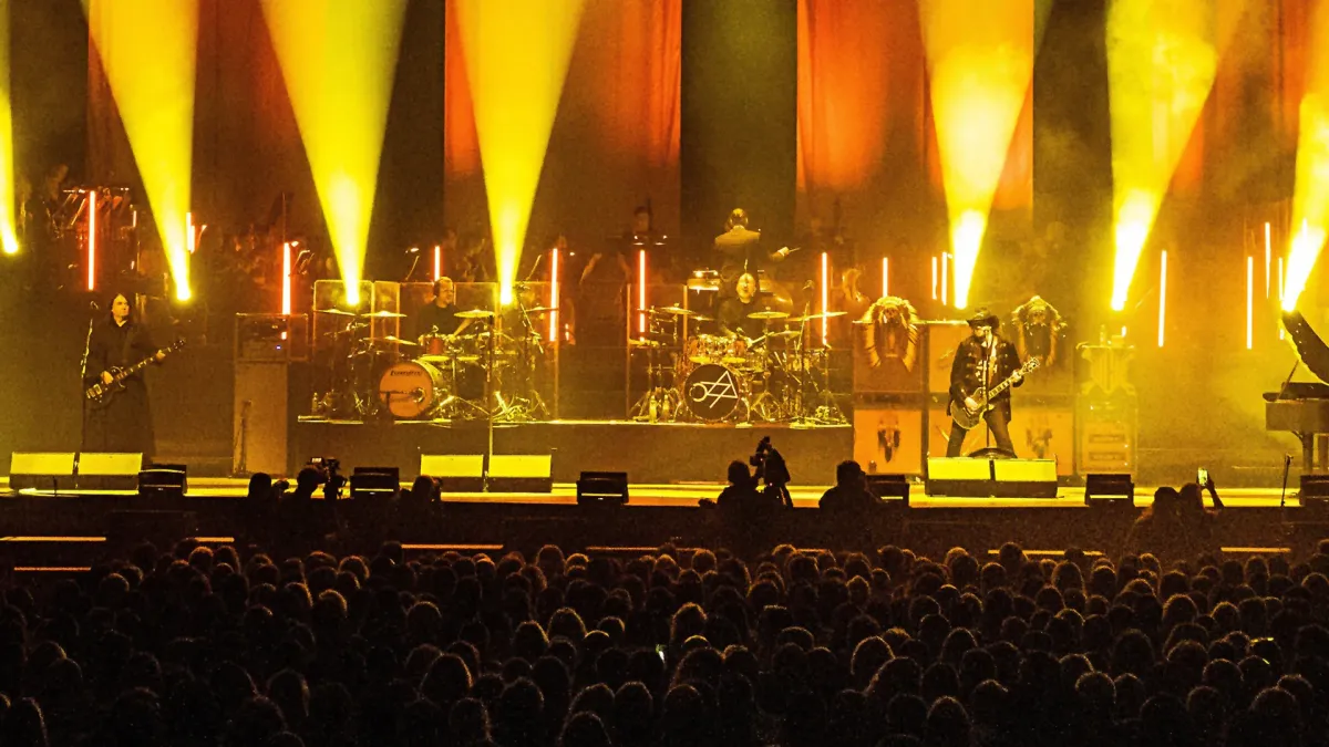 Lucie in Hlavn\u00ed m\u011bsto Praha