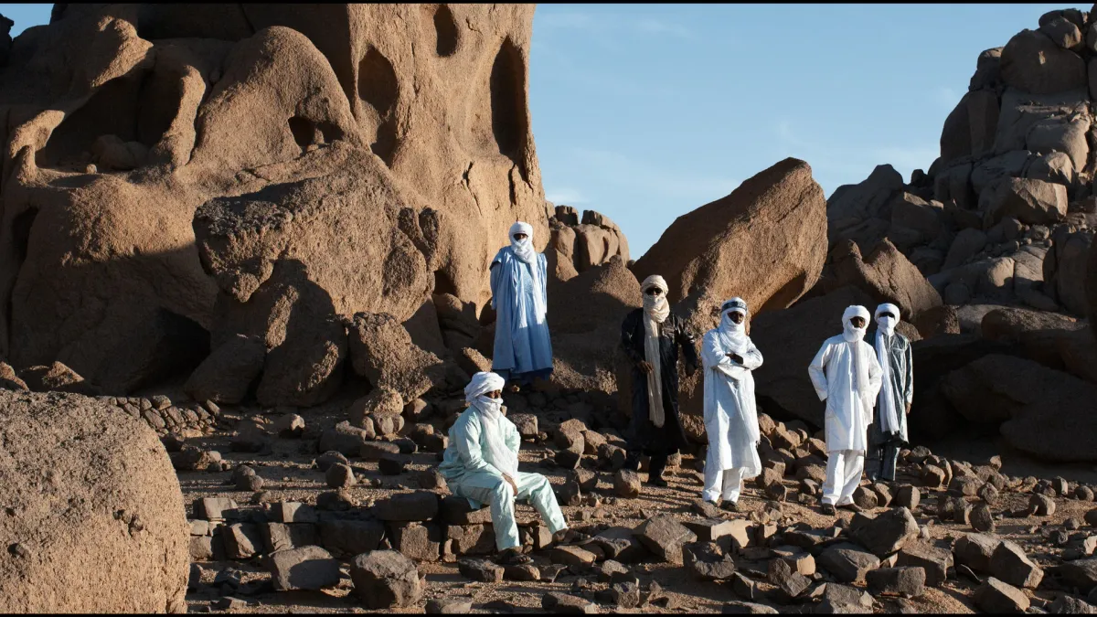 Tinariwen in \u062f\u0628\u064a