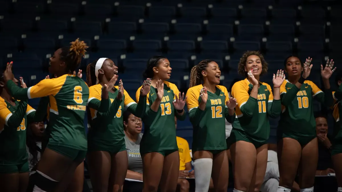 Parking UNC Wilmington Seahawks at Radford Highlanders Mens Basketball
