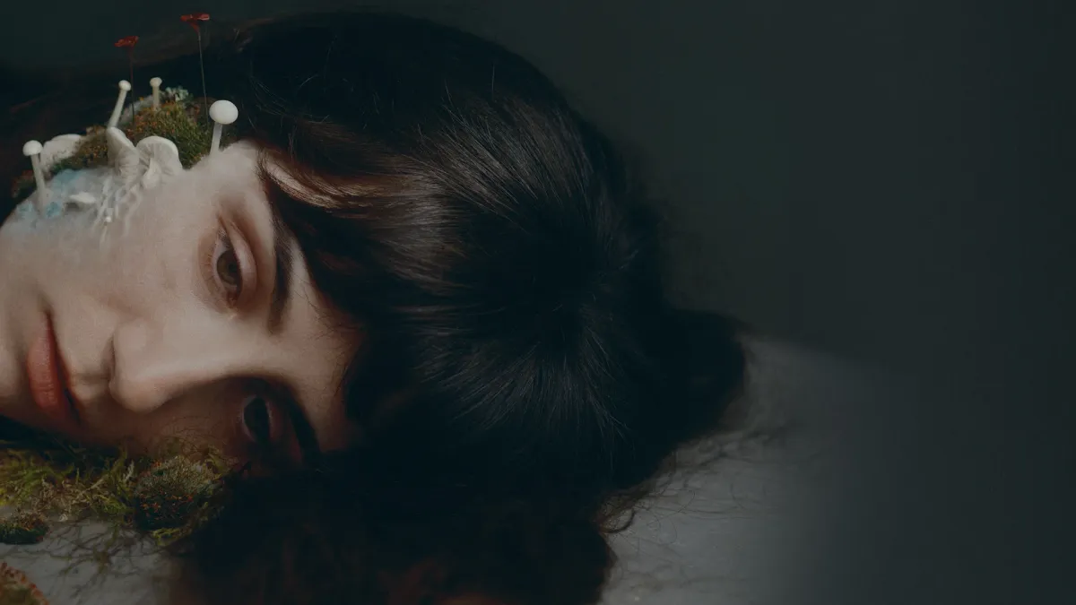 dodie in Los Angeles