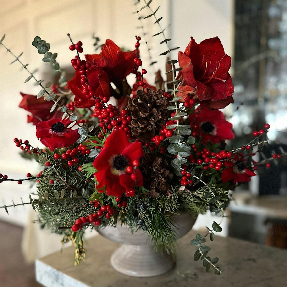 Holiday Classic Arrangement- Flower Arranging Workshop