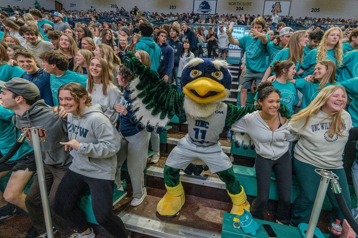 Parking Monmouth Hawks at UNC Wilmington Seahawks Mens Basketball