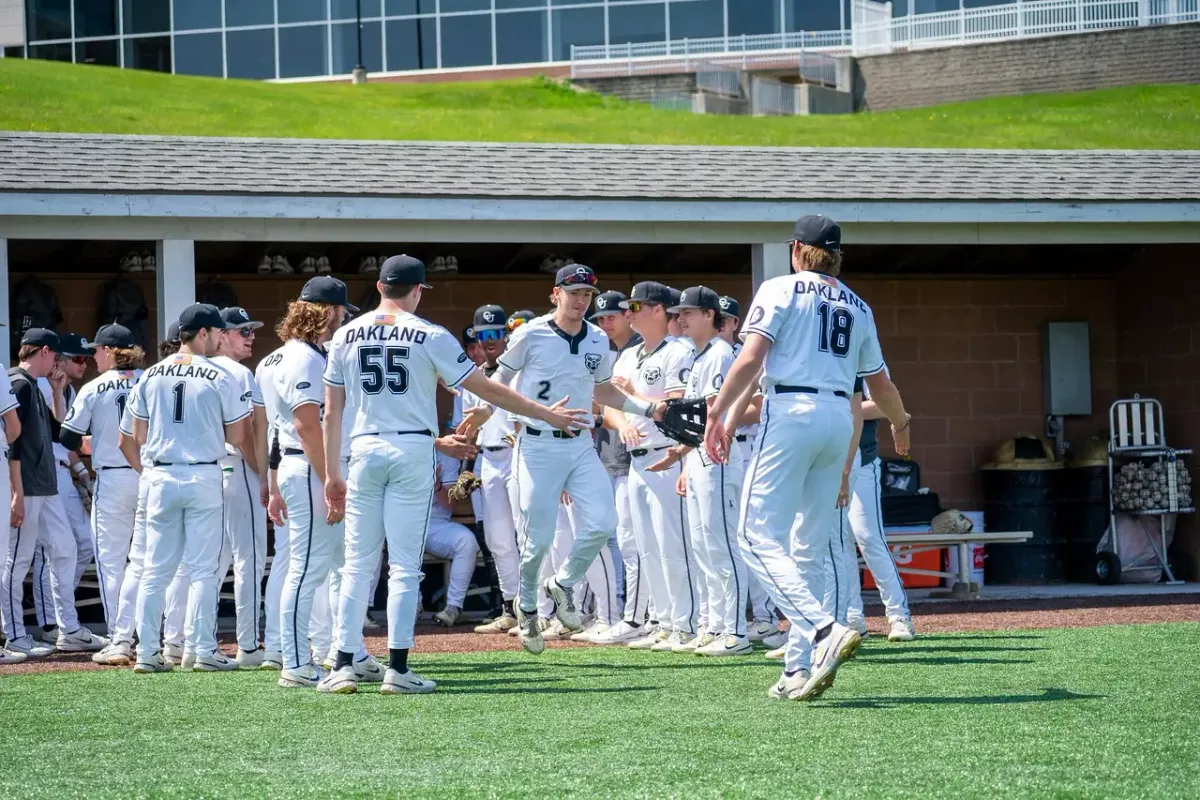 Parking Oakland Golden Grizzlies at Eastern Michigan Eagles Mens Basketball