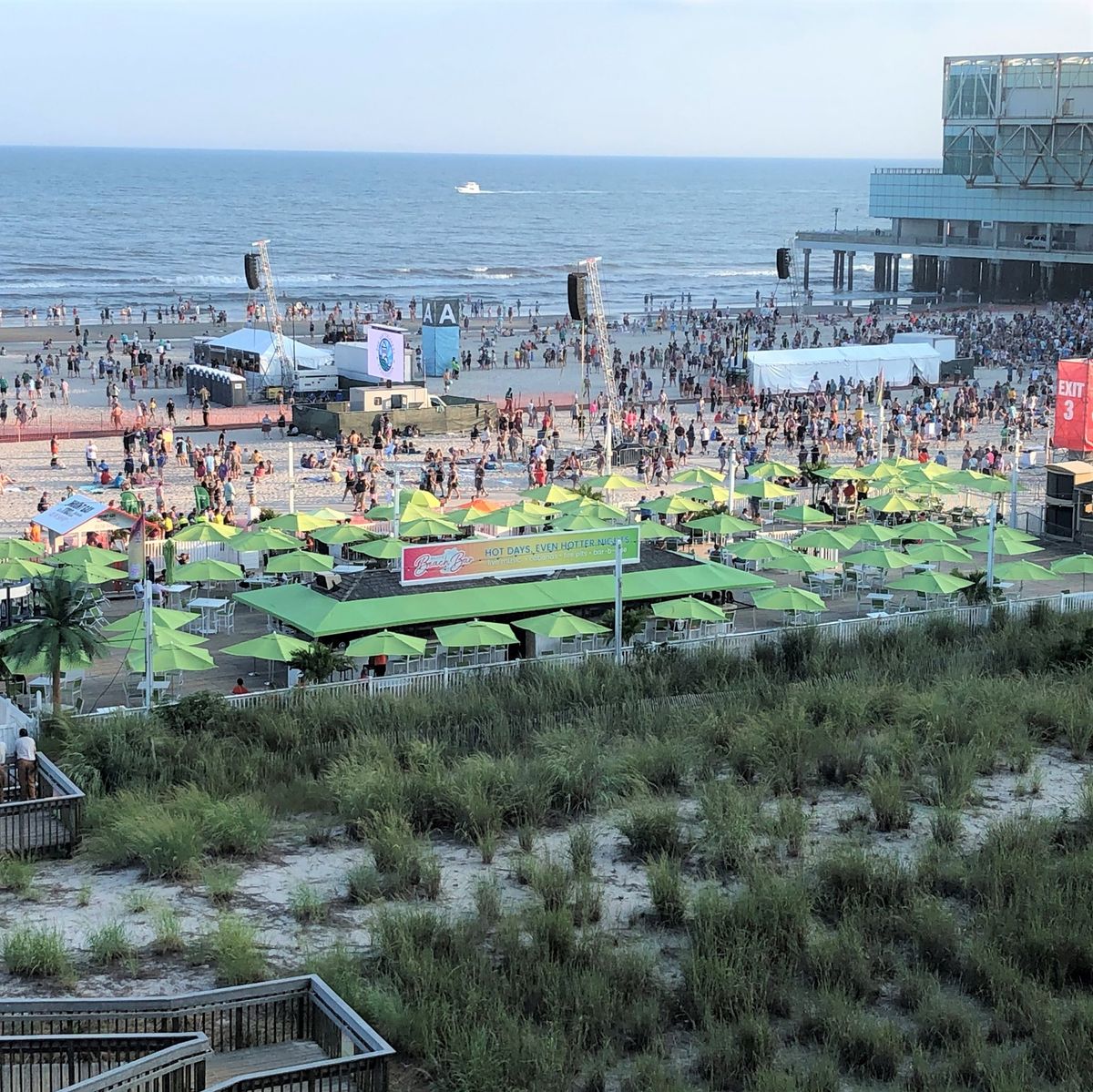 Live Entertainment at Ballys Beach Bar 1900 Boardwalk, Atlantic City