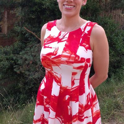 Dr Caitlin R Kight