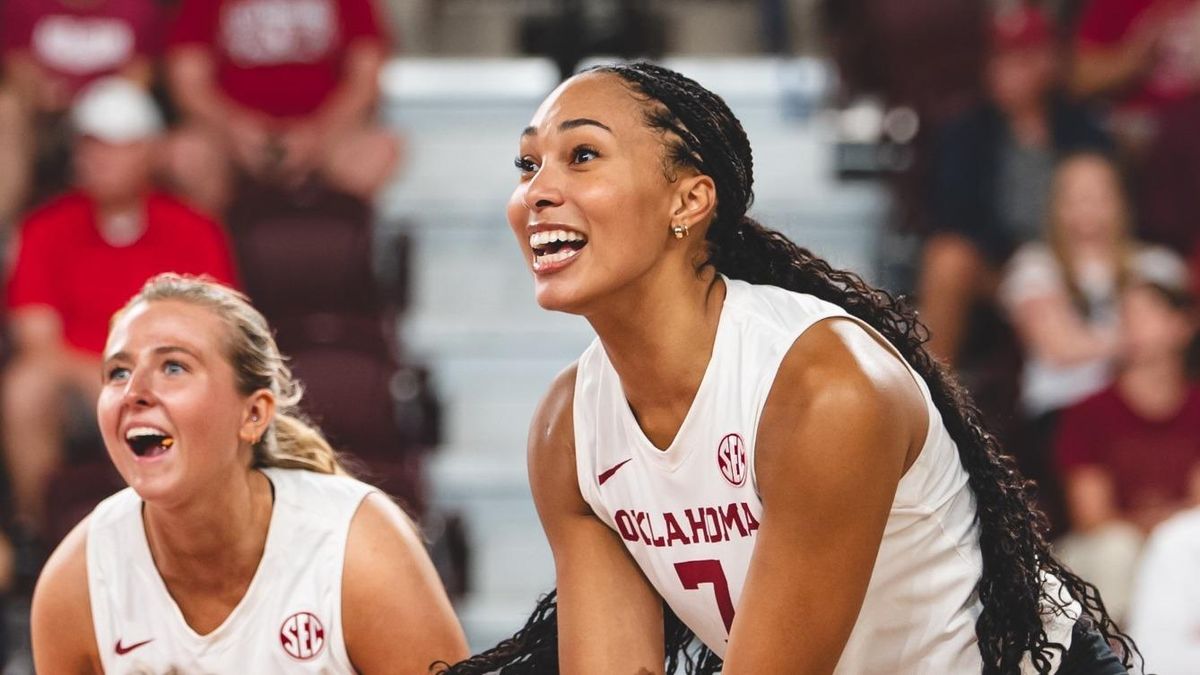 Parking Central Arkansas Bears at Arkansas Razorbacks Womens Basketball