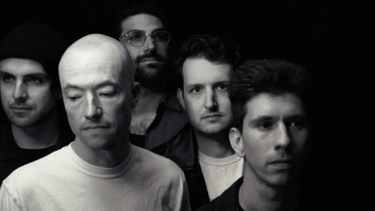 Touch\u00e9 Amor\u00e9, Ways Away, YEAHRS, Death Lens, End It, Hollow Suns, Speedway, Ursula, Xiao in Berlin