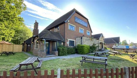 APE- Covers Band from Kent