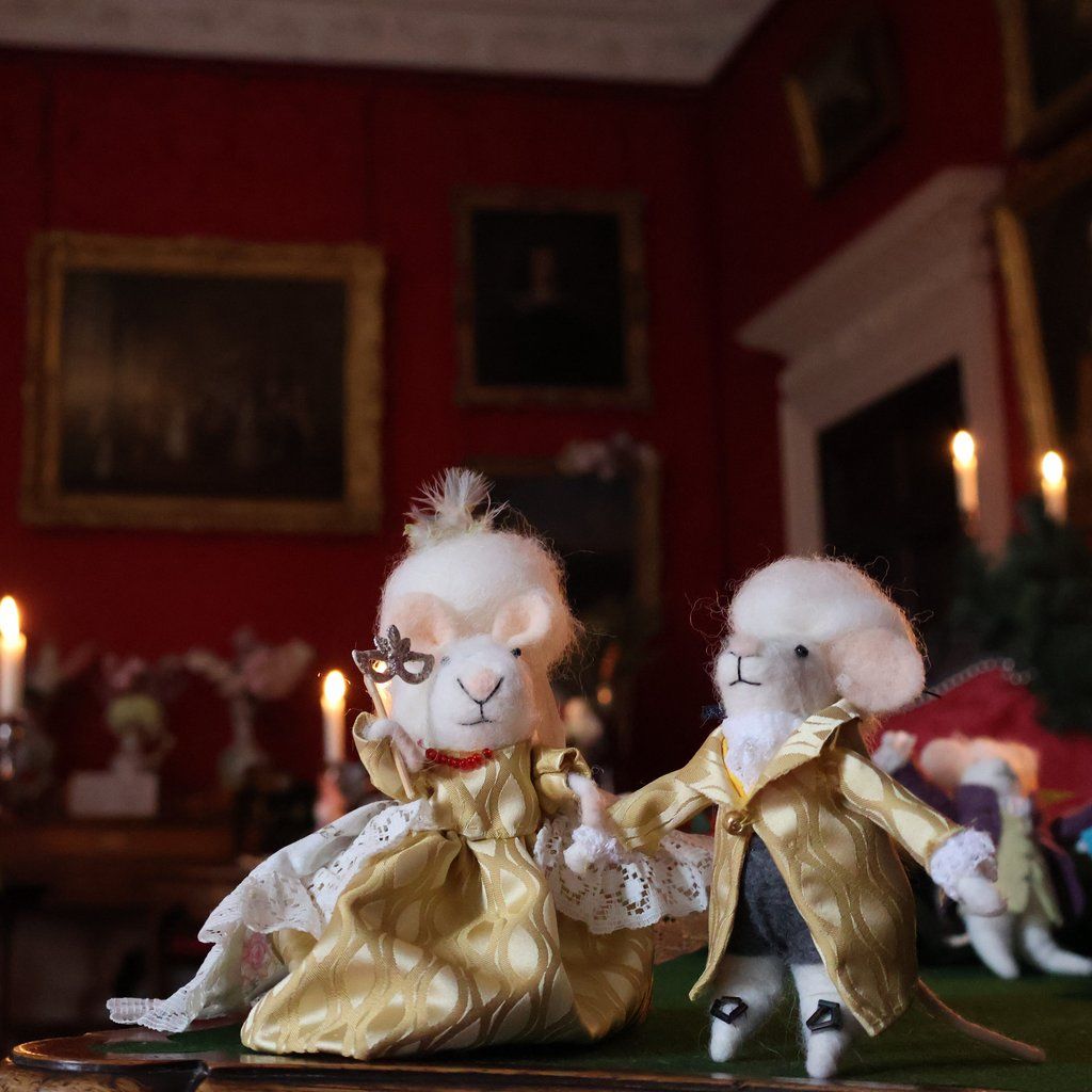 A Christmas Mousequerade