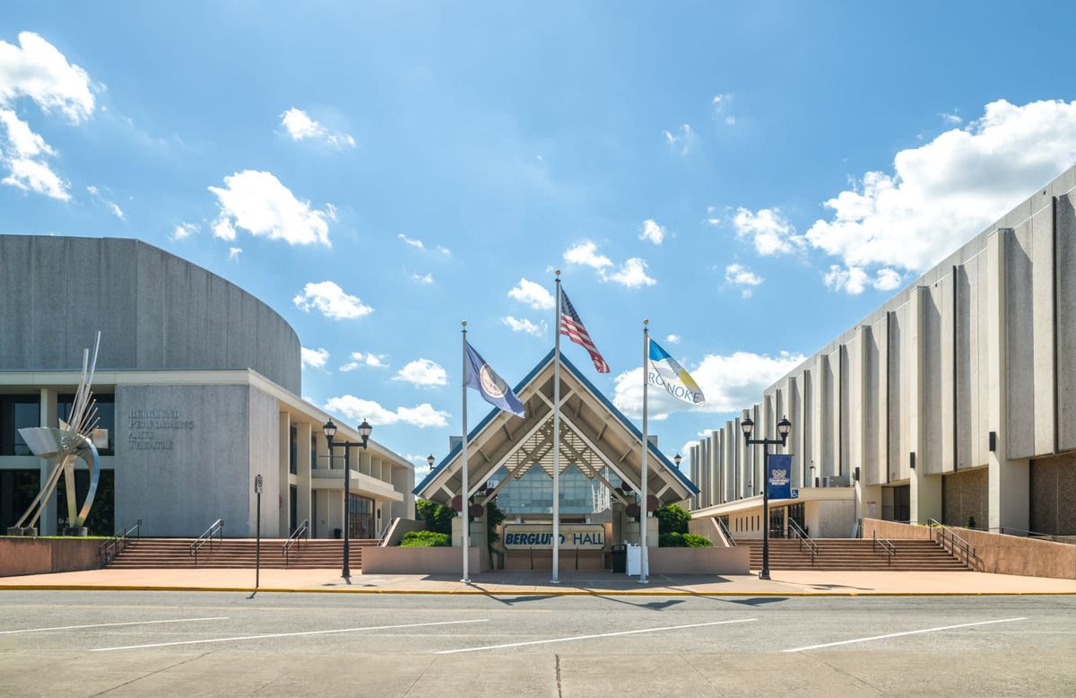 Parking Quad City Storm at Knoxville Ice Bears