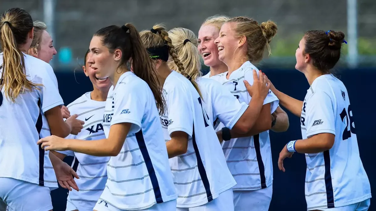 Parking Xavier Musketeers at Creighton Bluejays Womens Basketball