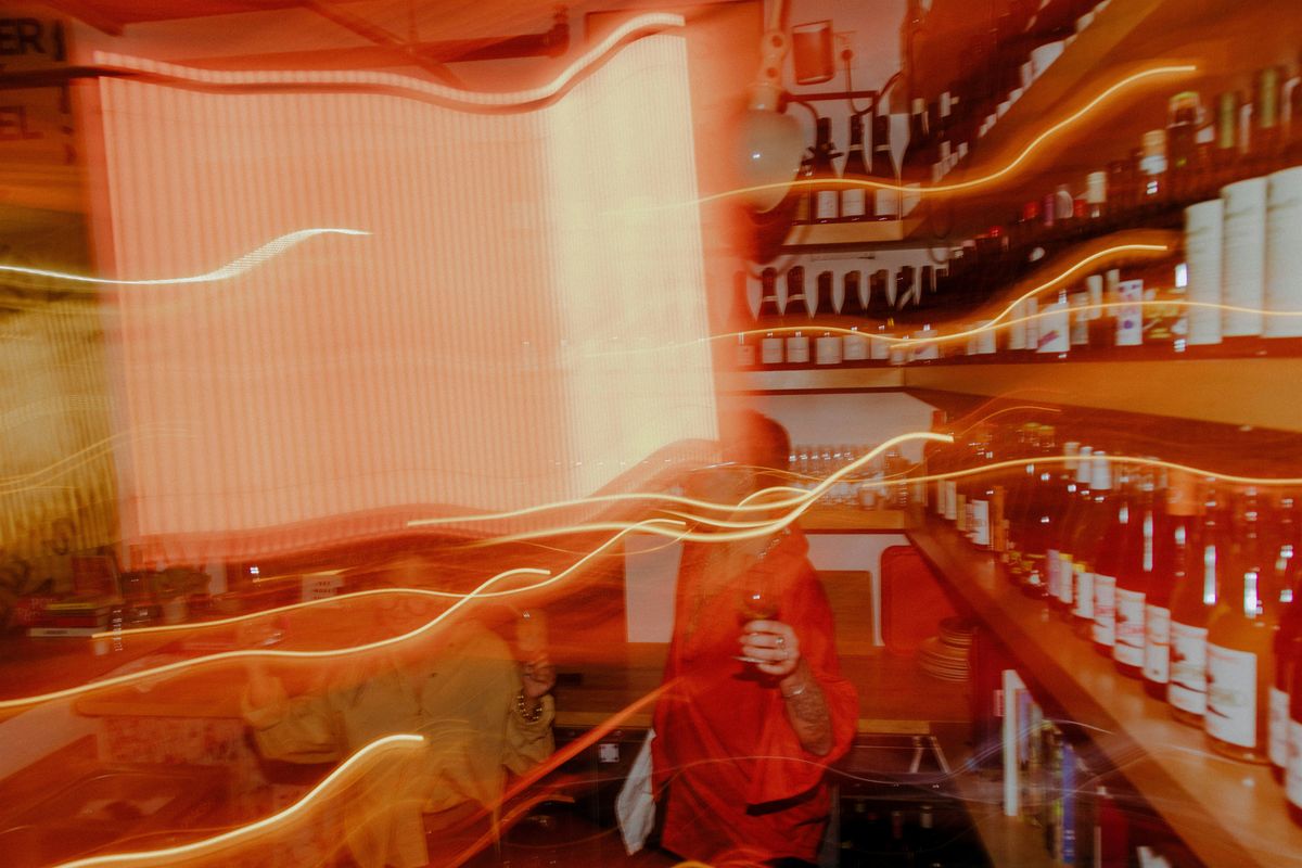 CHAMPAGNE BAR! NYE @ REBEL REBEL