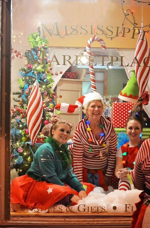 Hannibal Christmas 2022 Christmas Living Windows | 200 N Main St, Hannibal, Mo 63401-3539, United  States | December 11, 2021