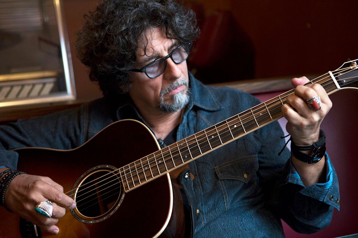 Dan Navarro at Caffe Lena