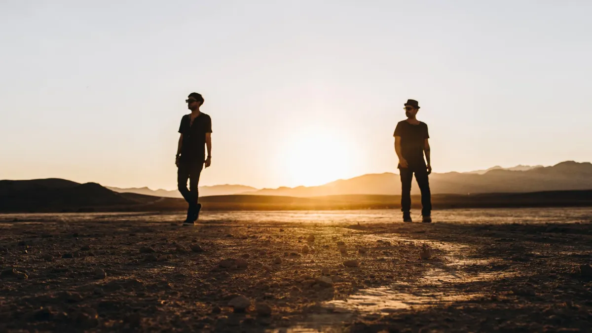 Bedouin, Elderbrook, Parallelle in Ibiza