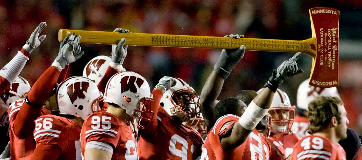Parking Wisconsin Badgers at Minnesota Golden Gophers Womens Soccer