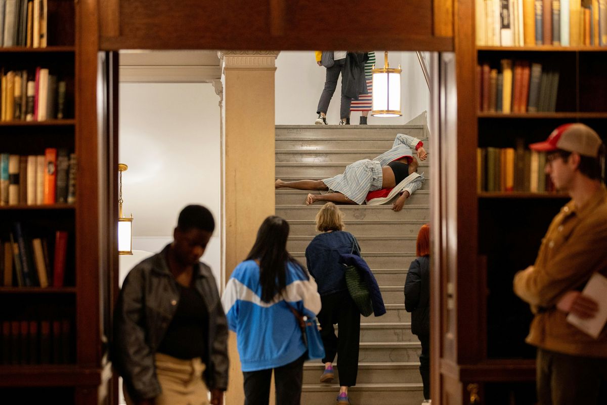 Surfacing Site: A Panel on "suite for a minor meeting"