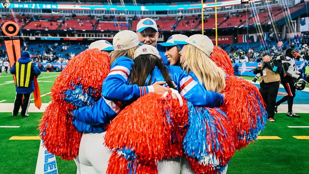 Premium Tailgate Party: Denver Broncos vs. Tennessee Titans