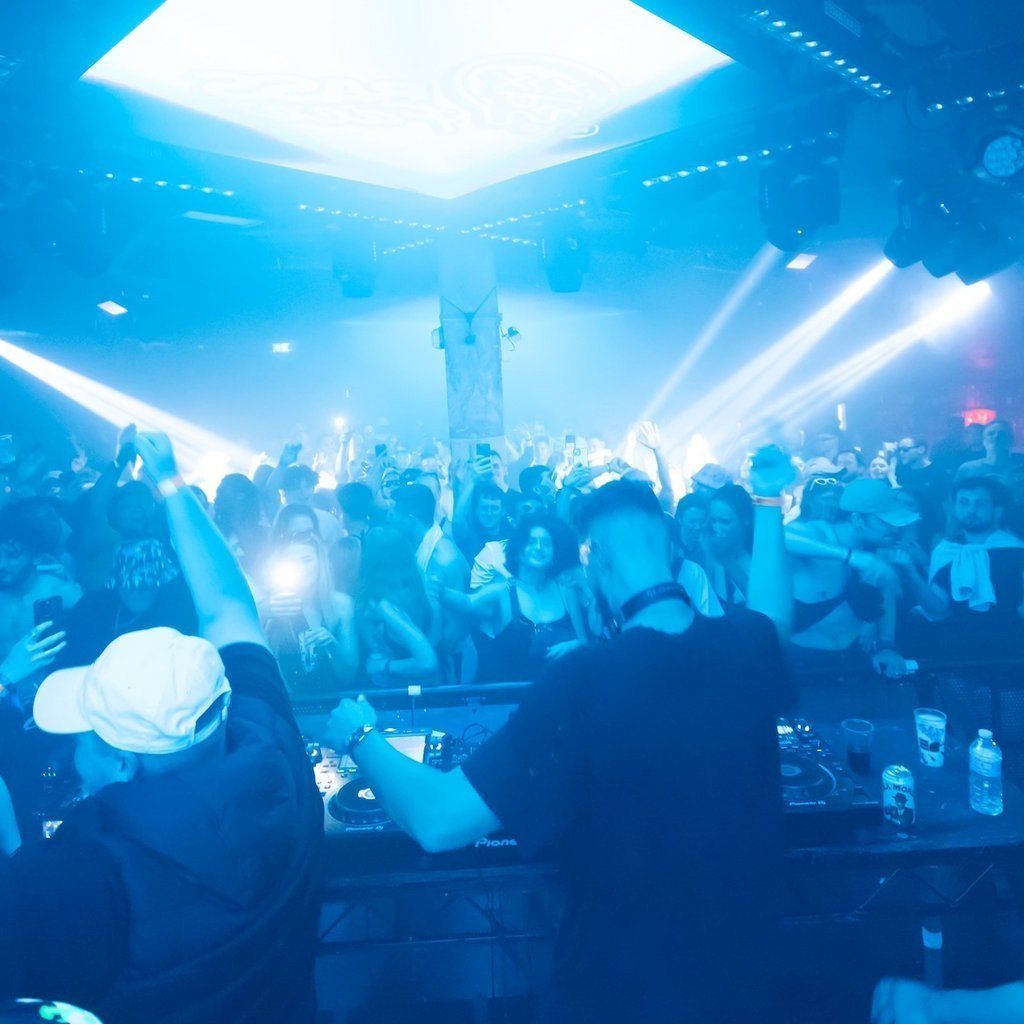 EGG HOUSE:TECHNO X Bass Face . 360\u00b0 SPECIAL! LAST FREE TICKETS