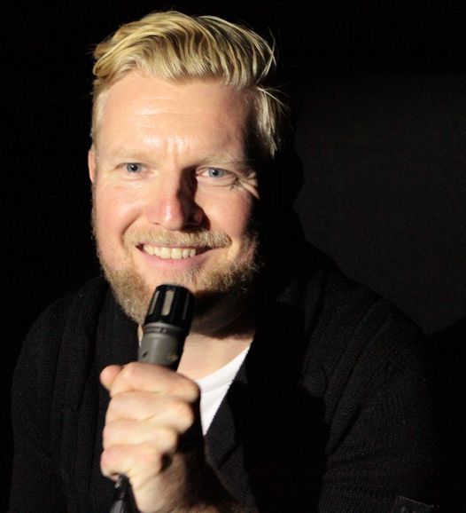 Christmas & Dance: Simon Zawila ("The Voice") mit Buffet