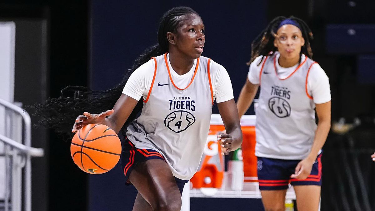 Parking Auburn Tigers at Texas Longhorns Womens Basketball