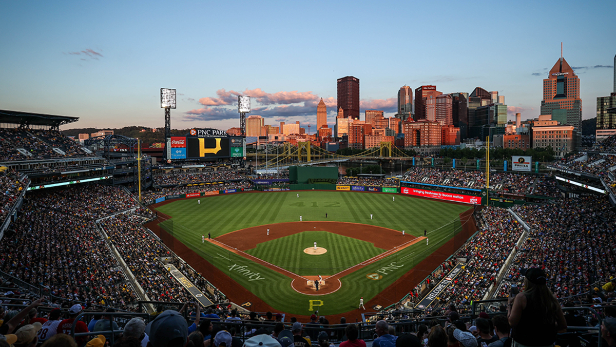 Parking Pittsburgh Pirates at Philadelphia Phillies