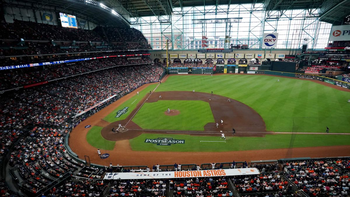 Parking Pittsburgh Pirates at Houston Astros