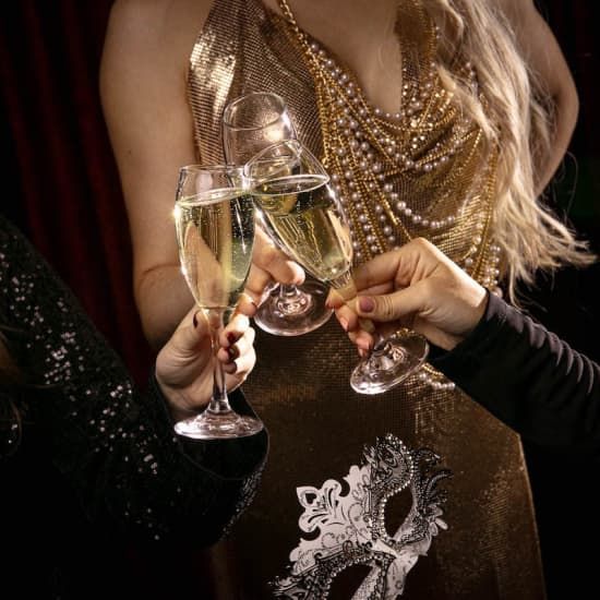 New Year\u2019s Eve Dinner, Dance & Bottomless Drinks