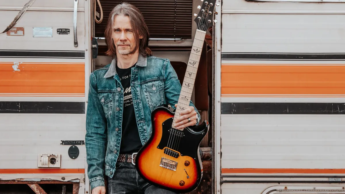 Myles Kennedy, Mammoth in Detroit