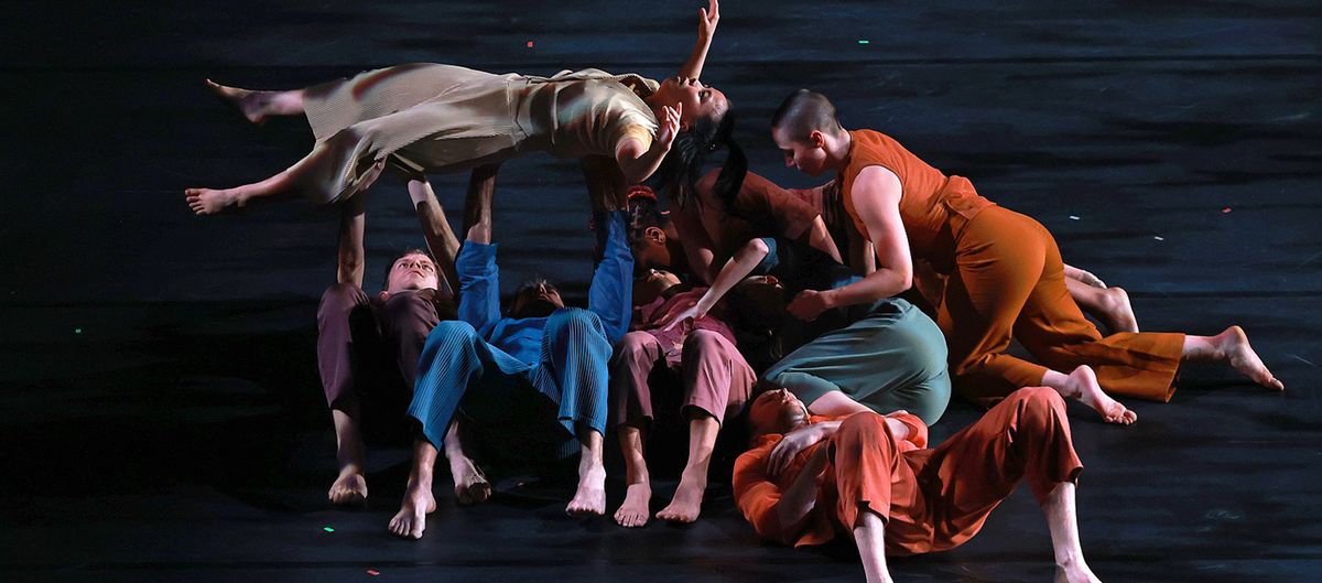 Doug Varone and Dancers at Joyce Theater - NY