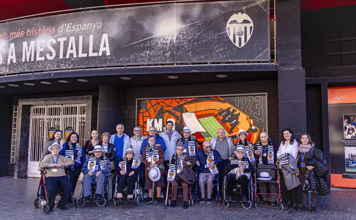 Raphael Valencia Tickets