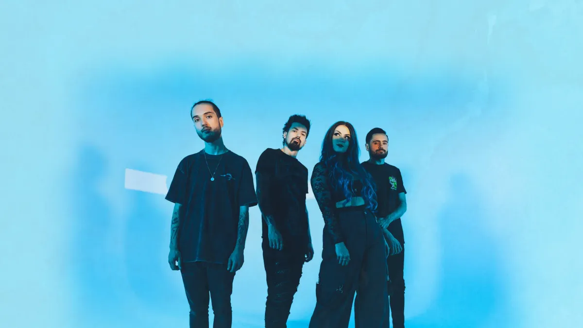 As December Falls in Plymouth