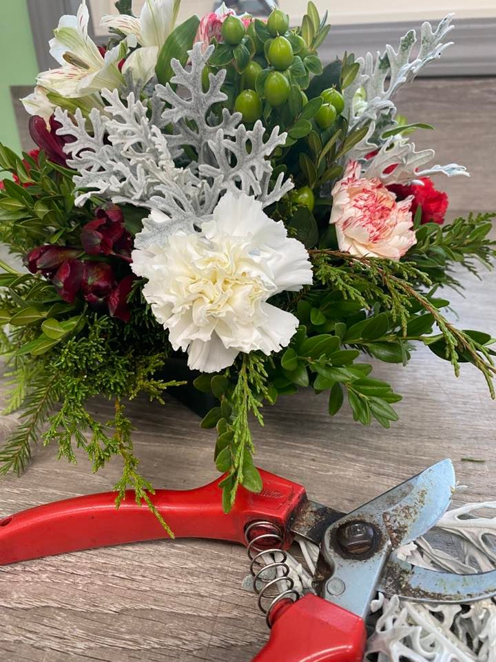 Make and take holidays centerpiece design class 10815 Wilson Rd, New