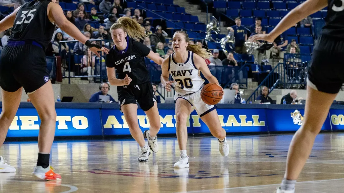 Parking Navy Midshipmen at Holy Cross Crusaders Mens Basketball