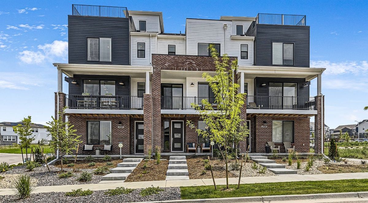 Parking - Colony House with Happy Landing