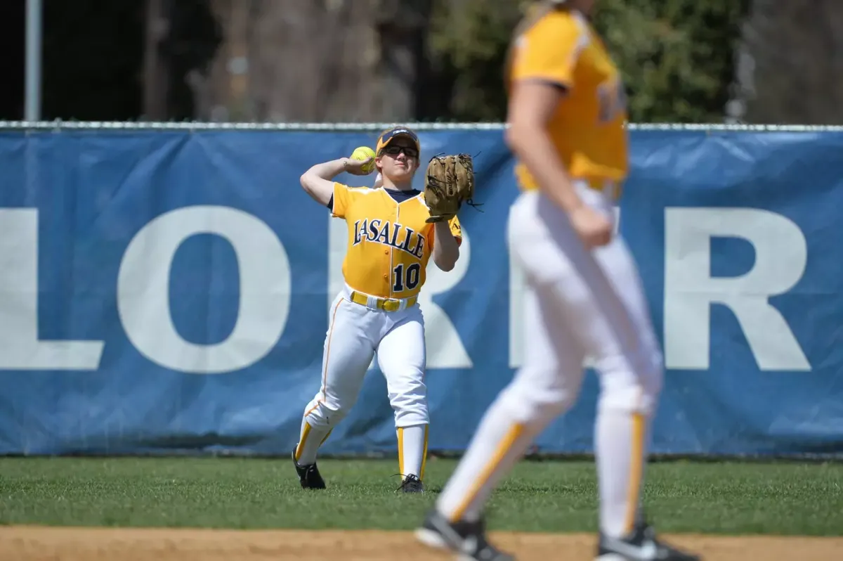 Parking Villanova Wildcats at La Salle Explorers Womens Basketball