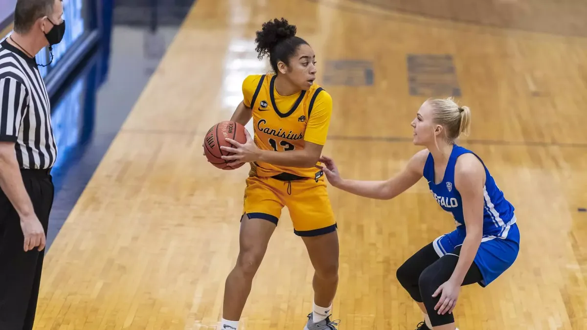 Parking Canisius Golden Griffins at Marist Red Foxes Womens Basketball