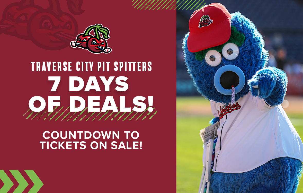 Rockford Rivets at Traverse City Pit Spitters at Turtle Creek Stadium ...
