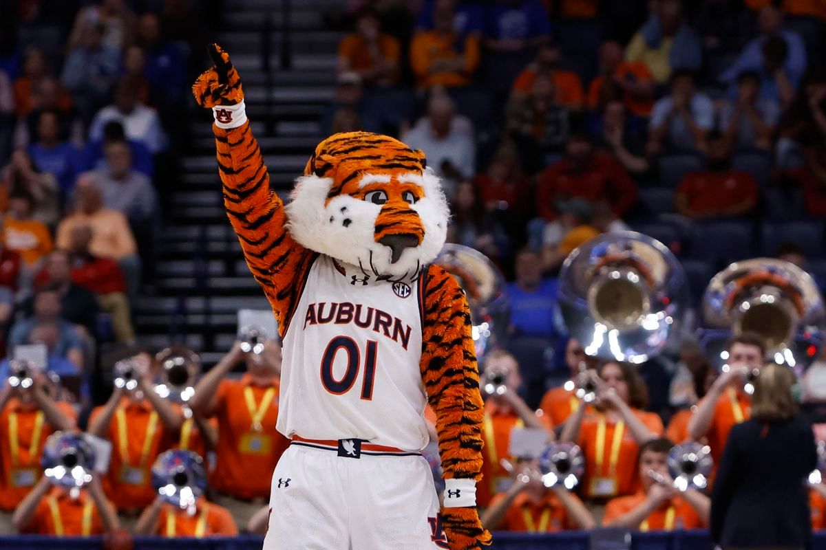 Auburn Tigers at Syracuse Orange Womens Basketball