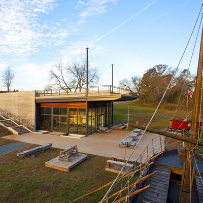 Lewis & Clark Exploratory Center