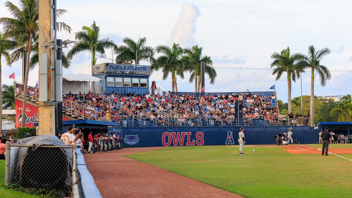 Parking Florida Atlantic Owls at UTSA Roadrunners Mens Basketball