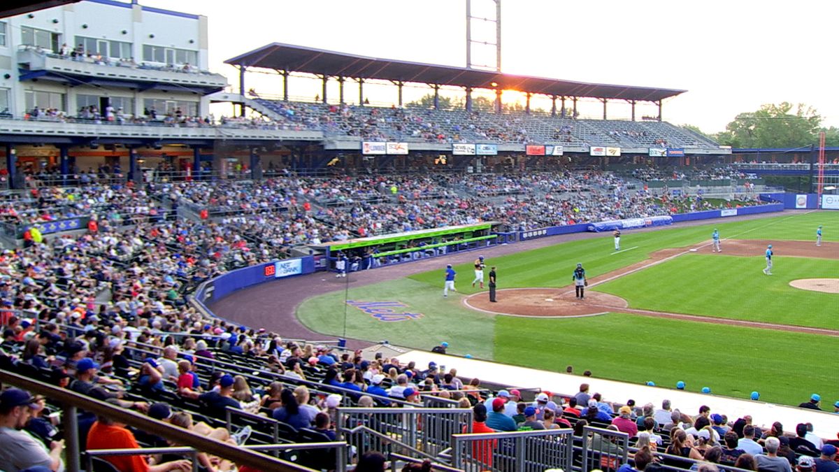 Parking Norfolk Tides at Syracuse Mets