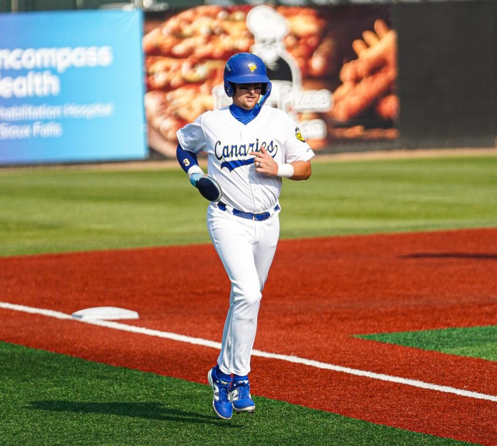 Sioux Falls Canaries vs. Kansas City Monarchs